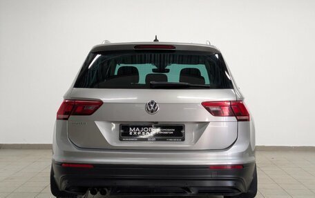 Volkswagen Tiguan II, 2019 год, 2 160 000 рублей, 3 фотография