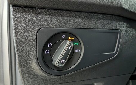 Volkswagen Tiguan II, 2019 год, 2 160 000 рублей, 10 фотография