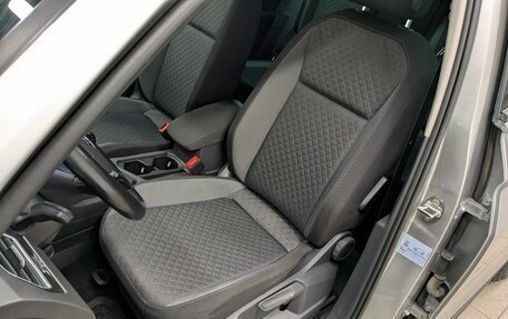 Volkswagen Tiguan II, 2019 год, 2 160 000 рублей, 11 фотография