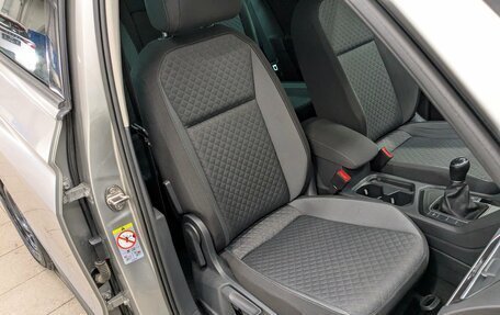 Volkswagen Tiguan II, 2019 год, 2 160 000 рублей, 14 фотография