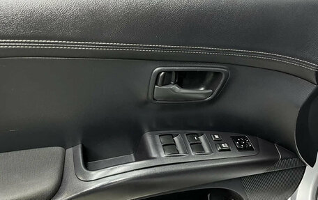 Mitsubishi Outlander III рестайлинг 3, 2011 год, 1 100 000 рублей, 6 фотография