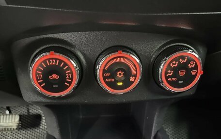 Mitsubishi Outlander III рестайлинг 3, 2011 год, 1 100 000 рублей, 12 фотография