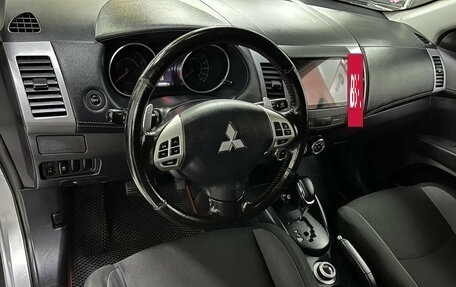 Mitsubishi Outlander III рестайлинг 3, 2011 год, 1 100 000 рублей, 8 фотография