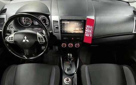 Mitsubishi Outlander III рестайлинг 3, 2011 год, 1 100 000 рублей, 14 фотография