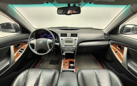 Toyota Camry, 2011 год, 1 550 000 рублей, 7 фотография