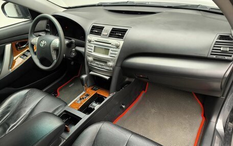 Toyota Camry, 2011 год, 1 550 000 рублей, 20 фотография