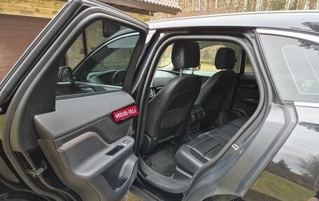 Jaguar F-Pace, 2017 год, 2 630 000 рублей, 8 фотография