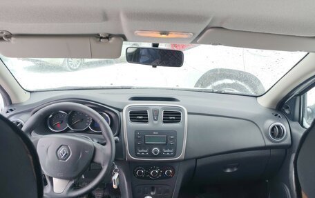 Renault Logan II, 2017 год, 467 000 рублей, 9 фотография