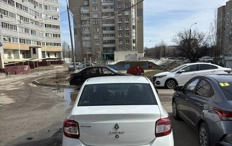 Renault Logan II, 2017 год, 467 000 рублей, 7 фотография