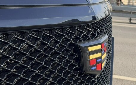 Cadillac Escalade V, 2022 год, 11 000 000 рублей, 13 фотография