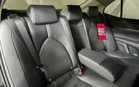 Toyota Camry, 2022 год, 3 450 000 рублей, 17 фотография