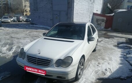 Mercedes-Benz C-Класс, 2003 год, 380 000 рублей, 2 фотография