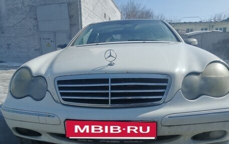 Mercedes-Benz C-Класс, 2003 год, 380 000 рублей, 15 фотография