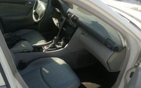 Mercedes-Benz C-Класс, 2003 год, 380 000 рублей, 34 фотография