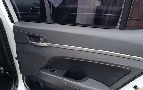 Hyundai Elantra VI рестайлинг, 2018 год, 1 520 000 рублей, 6 фотография