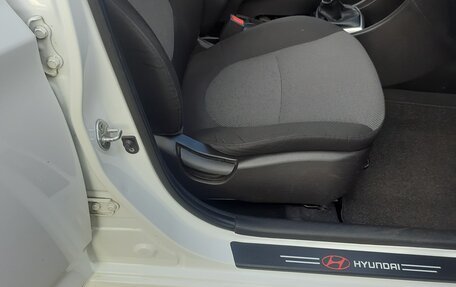 Hyundai Solaris II рестайлинг, 2014 год, 755 000 рублей, 32 фотография