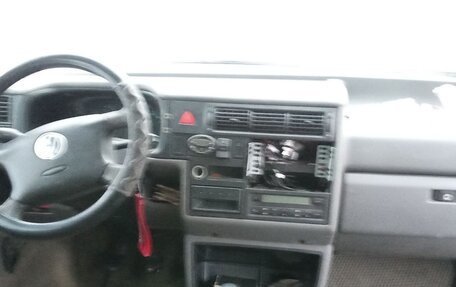 Volkswagen Transporter T4, 2002 год, 750 000 рублей, 5 фотография