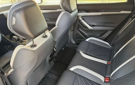 Geely Atlas, 2024 год, 2 990 000 рублей, 9 фотография