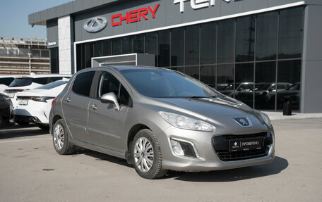 Peugeot 308 II, 2011 год, 595 000 рублей, 2 фотография
