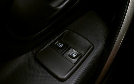 Renault Logan II, 2019 год, 1 099 000 рублей, 11 фотография