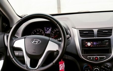 Hyundai Solaris II рестайлинг, 2011 год, 745 000 рублей, 17 фотография