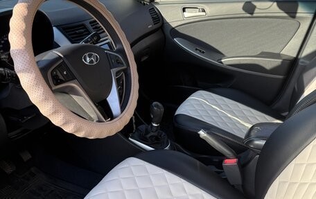 Hyundai Solaris II рестайлинг, 2015 год, 1 180 000 рублей, 9 фотография