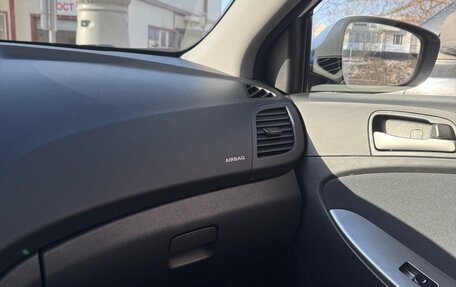 Hyundai Solaris II рестайлинг, 2015 год, 1 180 000 рублей, 10 фотография