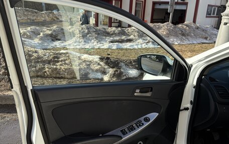 Hyundai Solaris II рестайлинг, 2015 год, 1 180 000 рублей, 14 фотография