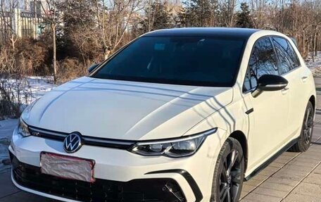 Volkswagen Golf VIII, 2022 год, 2 000 000 рублей, 1 фотография