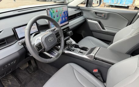 Toyota RAV4, 2026 год, 4 600 000 рублей, 15 фотография