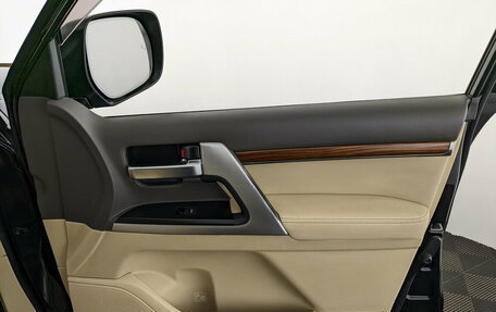 Toyota Land Cruiser 200, 2015 год, 5 730 250 рублей, 25 фотография