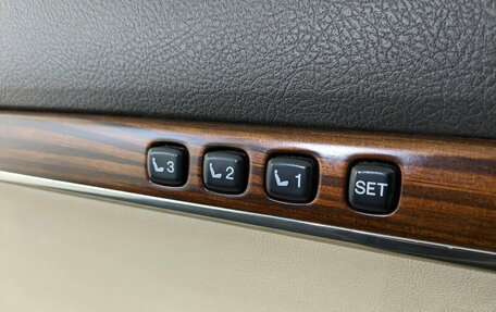 Toyota Land Cruiser 200, 2015 год, 5 730 250 рублей, 30 фотография