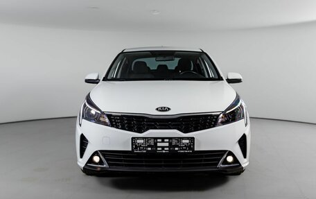 KIA Rio IV, 2021 год, 1 620 000 рублей, 2 фотография