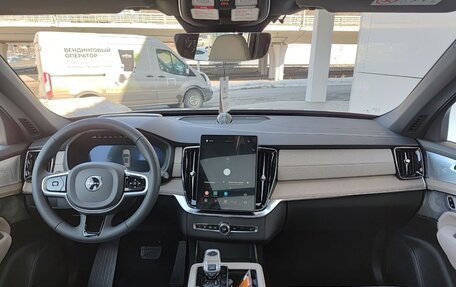 Volvo XC90 II рестайлинг, 2025 год, 11 220 000 рублей, 15 фотография