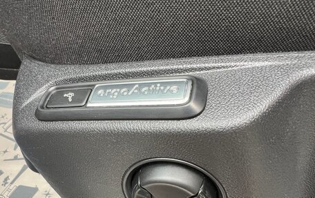 Volkswagen Tiguan II, 2018 год, 3 030 000 рублей, 11 фотография