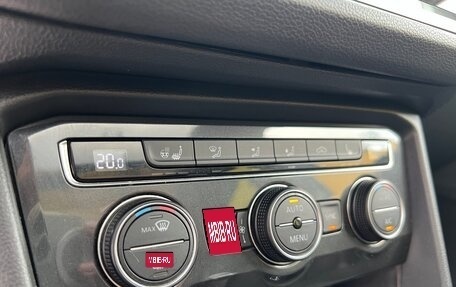 Volkswagen Tiguan II, 2018 год, 3 030 000 рублей, 12 фотография