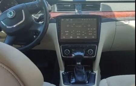 Skoda Superb III рестайлинг, 2012 год, 1 100 000 рублей, 6 фотография