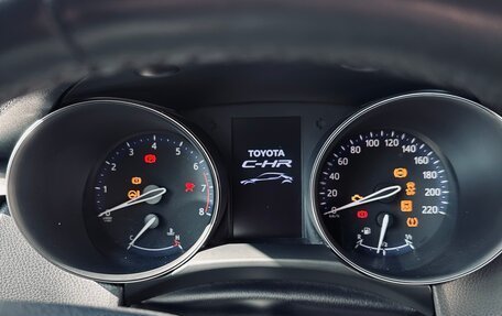 Toyota C-HR I рестайлинг, 2019 год, 2 200 000 рублей, 1 фотография