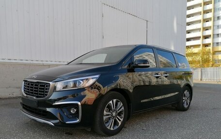 KIA Carnival, 2020 год, 3 000 000 рублей, 1 фотография