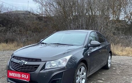 Chevrolet Cruze II, 2013 год, 605 000 рублей, 3 фотография