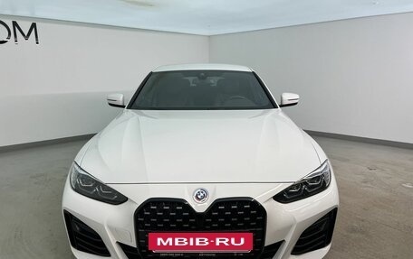 BMW 4 серия, 2022 год, 7 352 000 рублей, 3 фотография