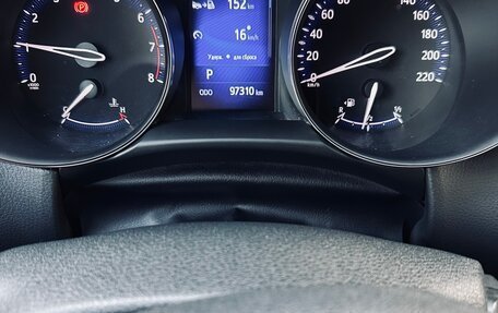 Toyota C-HR I рестайлинг, 2019 год, 2 200 000 рублей, 14 фотография