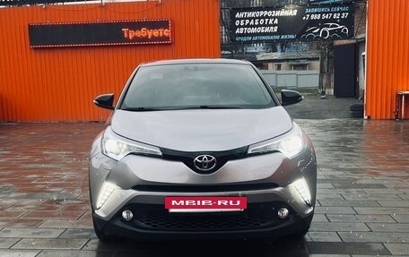 Toyota C-HR I рестайлинг, 2019 год, 2 200 000 рублей, 6 фотография