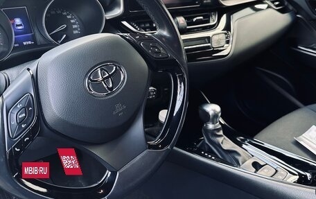 Toyota C-HR I рестайлинг, 2019 год, 2 200 000 рублей, 16 фотография