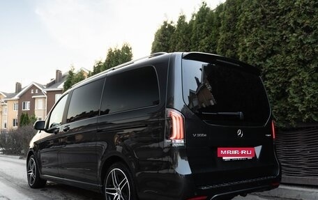 Mercedes-Benz V-Класс, 2024 год, 9 950 000 рублей, 10 фотография