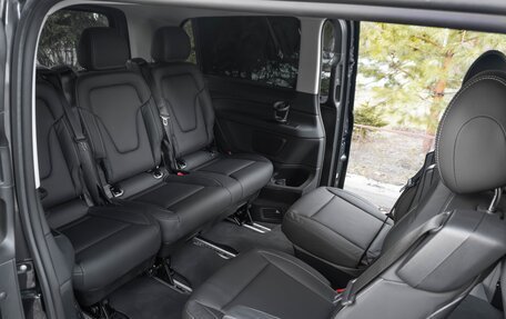 Mercedes-Benz V-Класс, 2024 год, 9 950 000 рублей, 23 фотография