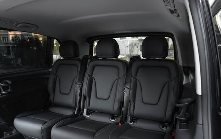 Mercedes-Benz V-Класс, 2024 год, 9 950 000 рублей, 29 фотография