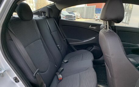 Hyundai Solaris II рестайлинг, 2016 год, 1 250 000 рублей, 10 фотография