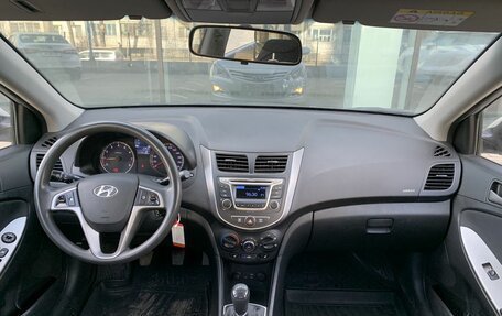 Hyundai Solaris II рестайлинг, 2016 год, 1 250 000 рублей, 11 фотография