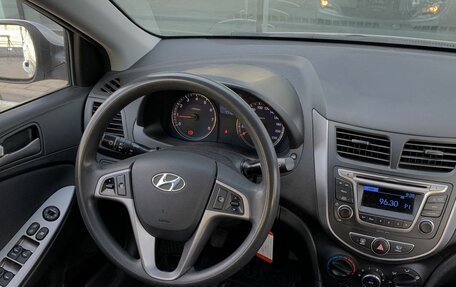 Hyundai Solaris II рестайлинг, 2016 год, 1 250 000 рублей, 13 фотография